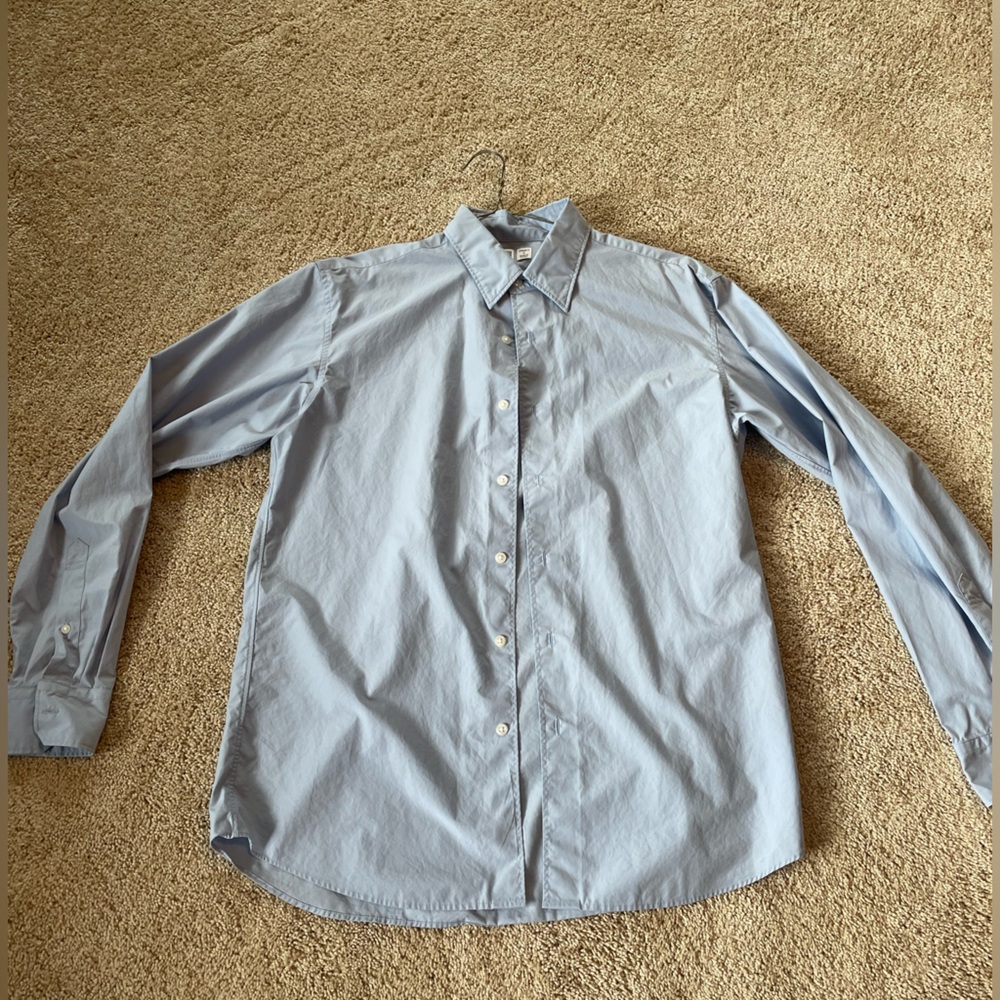 Uniqlo men’s dress shirt